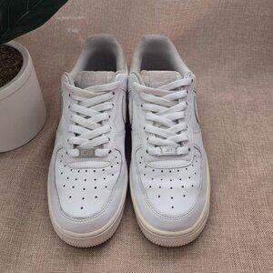 White 2020 Low Top Nike Air Force 1 Women's Size 8.5 Product Code DD8959-100